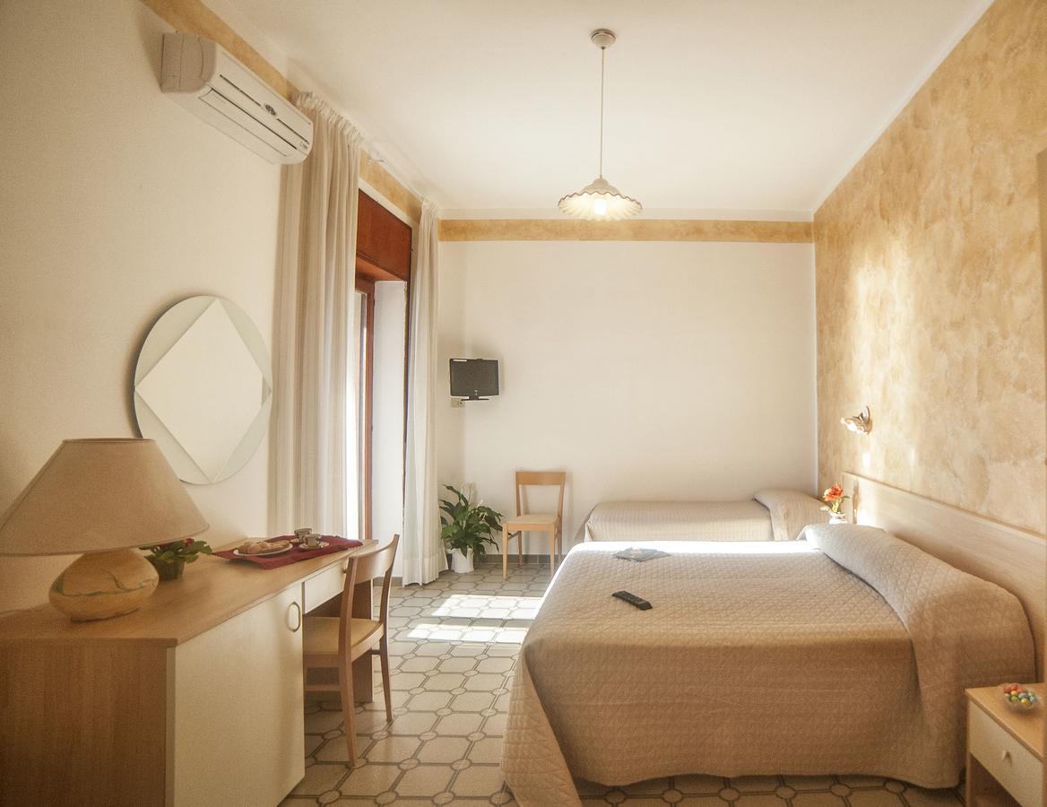 Hotel Royal 3*